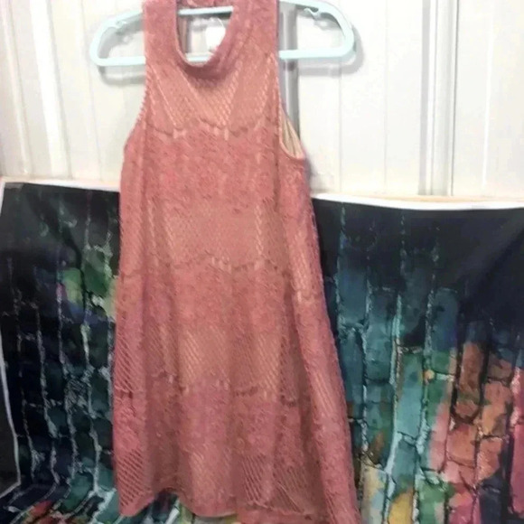 Dina‎ be dress dusty rose lace over tan lining size medium - Picture 1 of 7